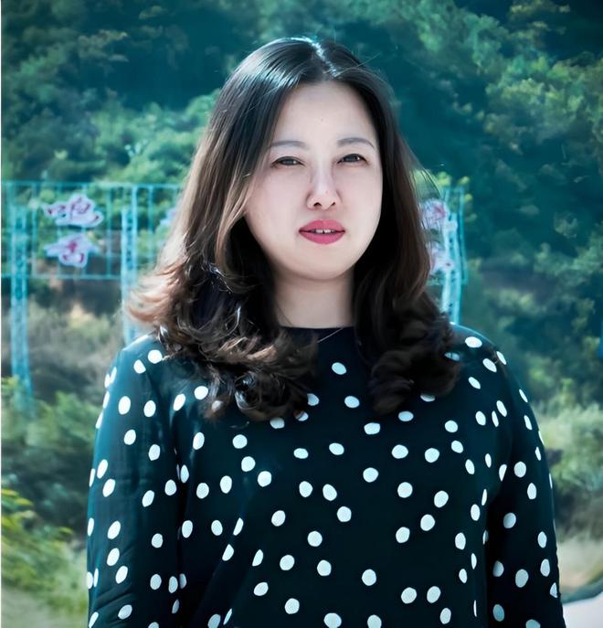 子养鸡有妙招靠鸡蛋和鸡粪年入上亿元爱游戏app网站2019年湖南一女